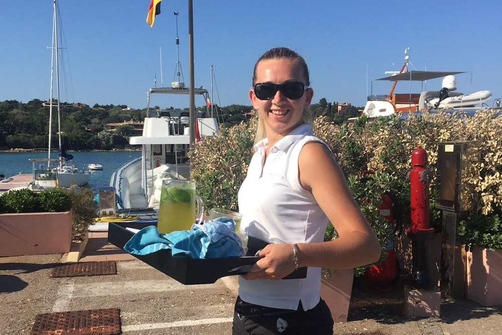 Posture for a stewardess