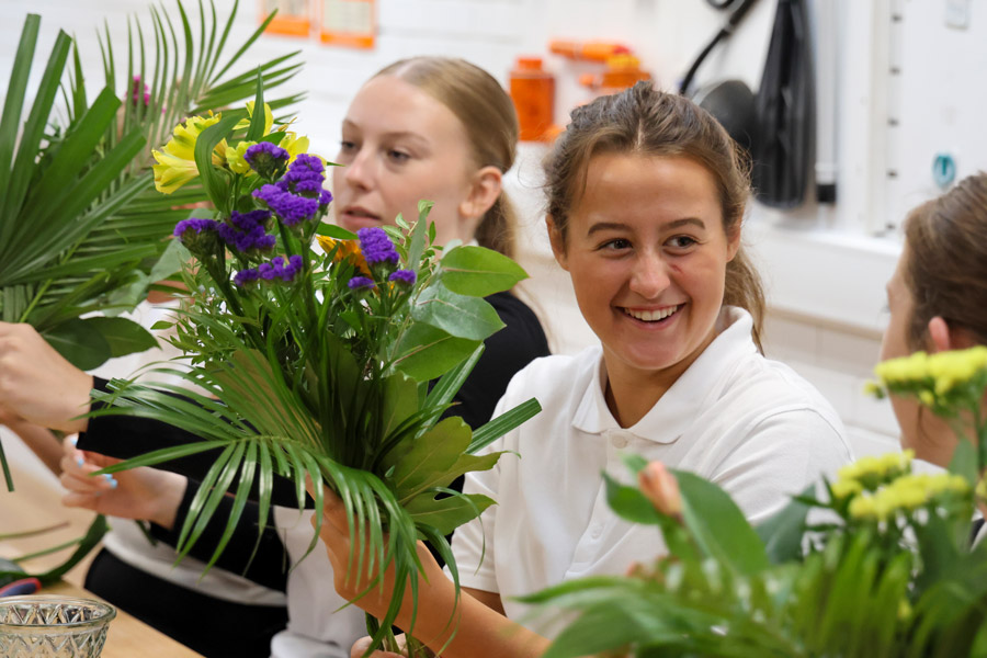 Flower arranging Stewardess Course